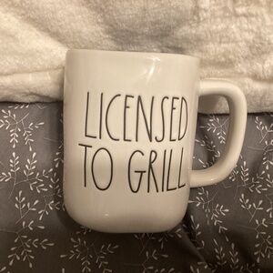 Rae Dunn licensed to grill